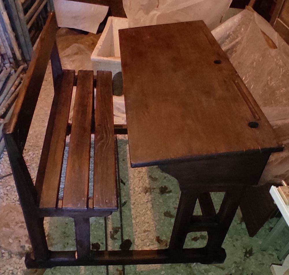 Ancien pupitre bureau d'&eacute;colier double en bois massif Meubles