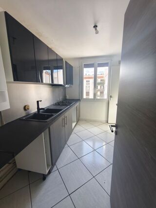  Appartement  vendre 4 pices 85 m