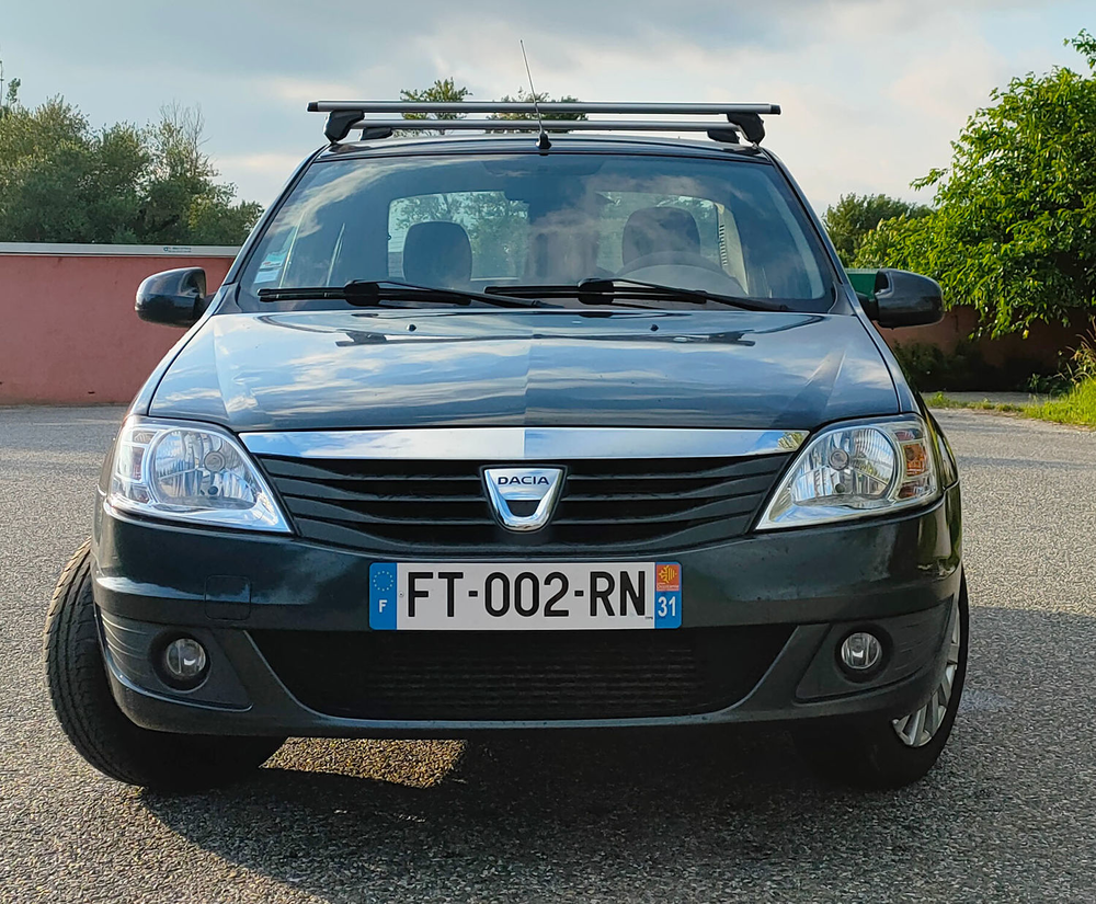 Logan 1.5 dCi 85 Laur&eacute;ate 2008 occasion 31290 Gardouch
