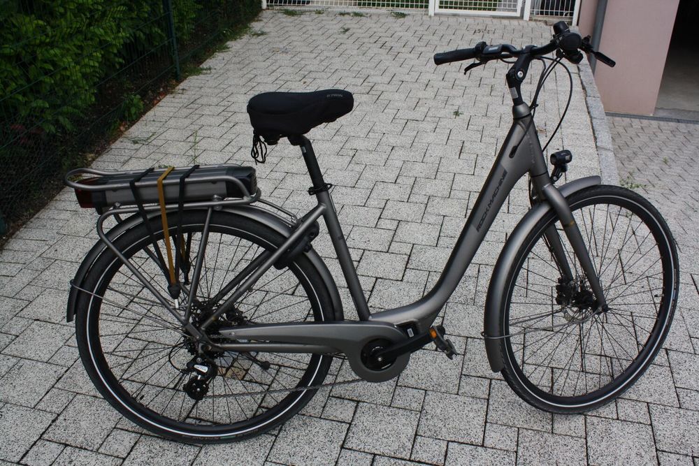 VTC &eacute;lectrique ROCKMACHINE M800 tr&egrave;s bon &eacute;tat Vélos
