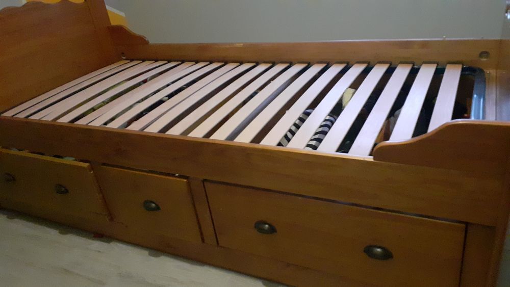 2 lits avec sommier +matelas Meubles