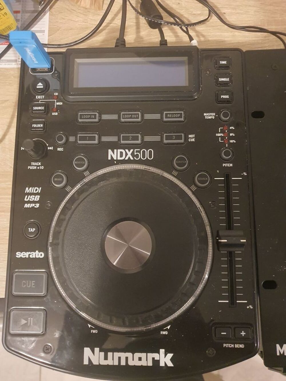 Platines Numark + table mixage Numark Audio et hifi