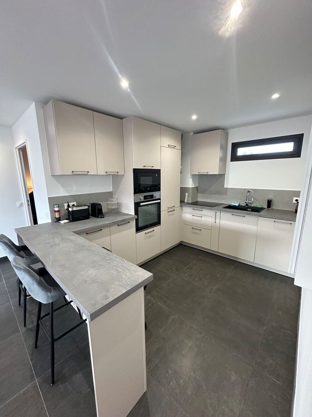 Vente Appartement Appartement 3 pièces dans le centre de Mandelieu-la-Napoule Mandelieu-la-napoule