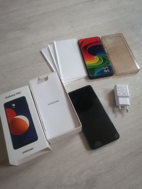 Portable Samsung m12 75 La Courneuve (93)