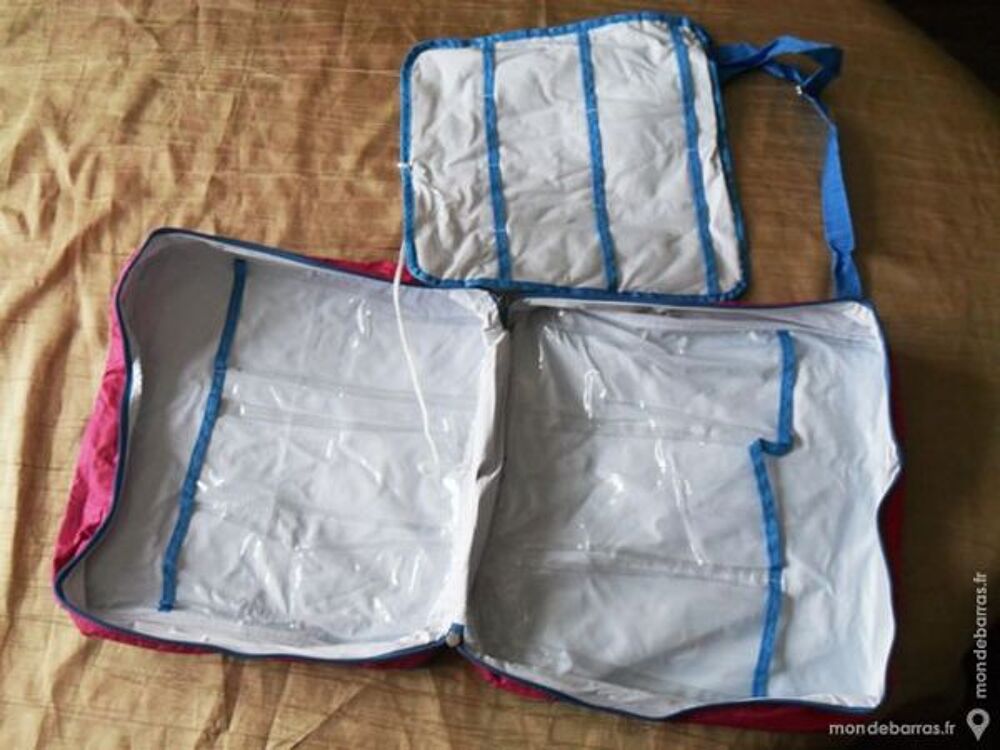 Sac &agrave; jouets souple rgt Barbies, cartes, etc. NEUF Jeux / jouets