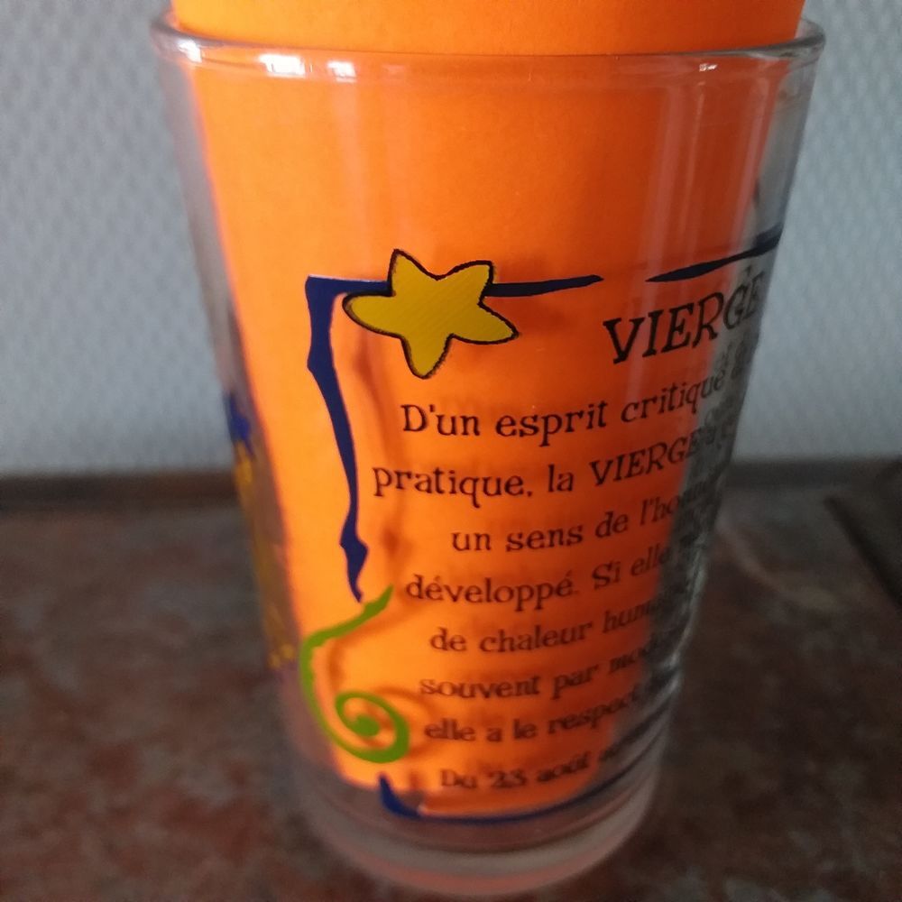 VERRE de collection, signes du zodiaque, horoscope : VIERGE 