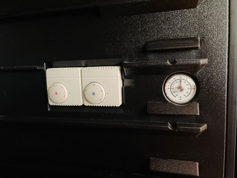 Cave &agrave; vin de vieillissement Artevino 182 bouteilles Electrom�nager