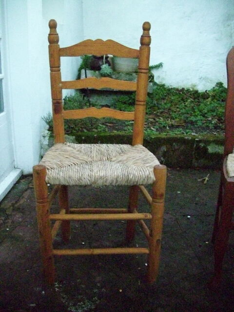 Chaise paillée neuve Mornac-sur-Seudre (17)