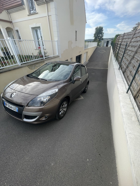 Renault scenic iii dCi 95 FAP eco2 15th Euro 5 2011