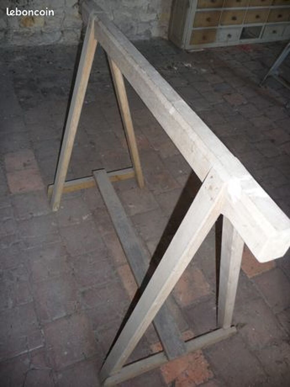 Tr&eacute;teau en bois Bricolage