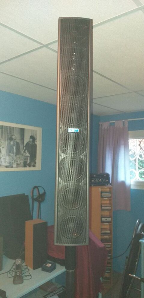 Sonorisation enceintes FBT Line Array
2200 Montauban (82)
