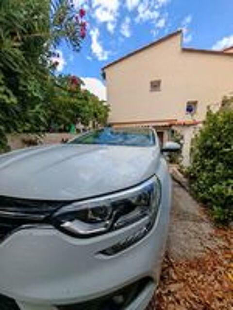 Megane IV Estate M&eacute;gane IV Estate dCi 110 Energy Business Intens EDC 2018 occasion 06000 Nice