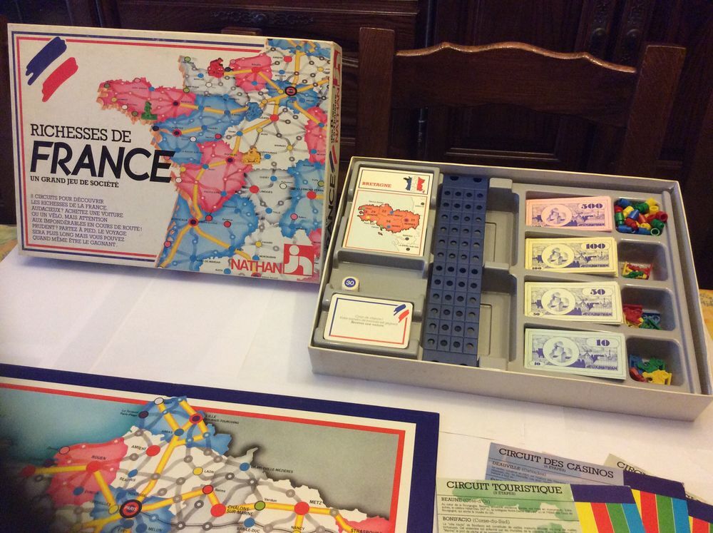 Un Grand jeu De Soci&eacute;t&eacute; Jeu Richesses De France 