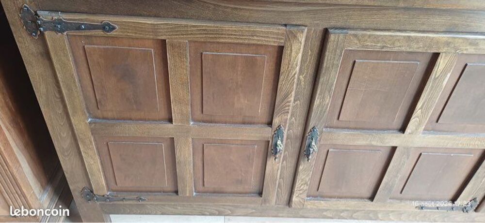 BUFFET EN BOIS MASSIF Meubles