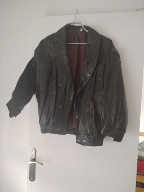 Blouson : 06 80 84 80 86. 48 Vernoux-en-Vivarais (07)