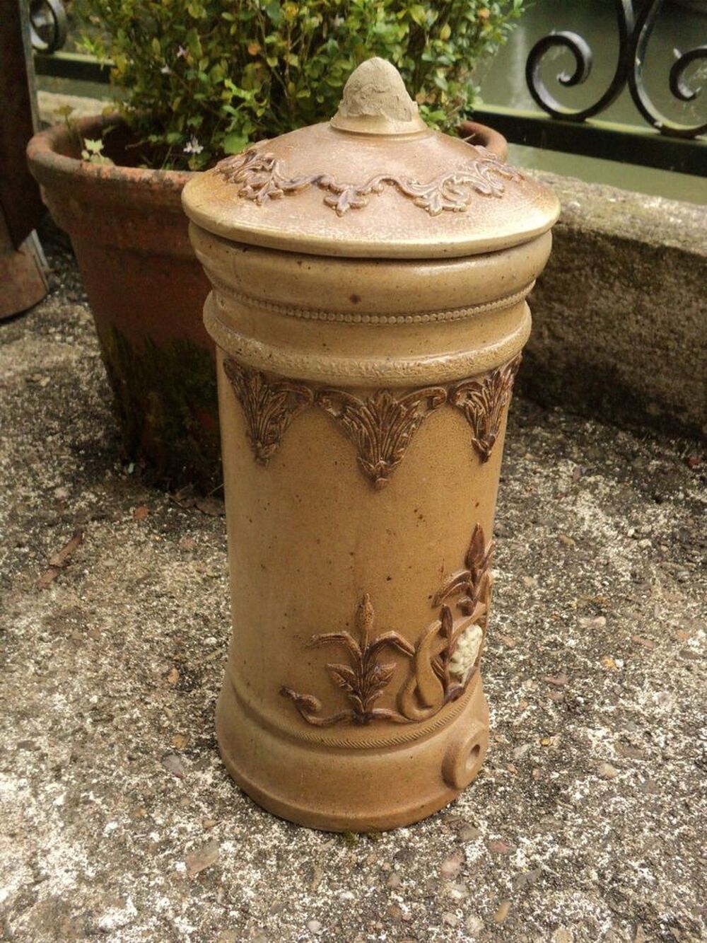 Ancienne Fontaine Filtre &agrave; Eau en Gr&egrave;s XIX&egrave;me. Décoration