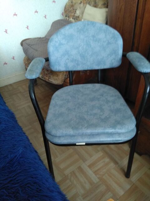 CHAISE PERCEE 50 �tain (55)
