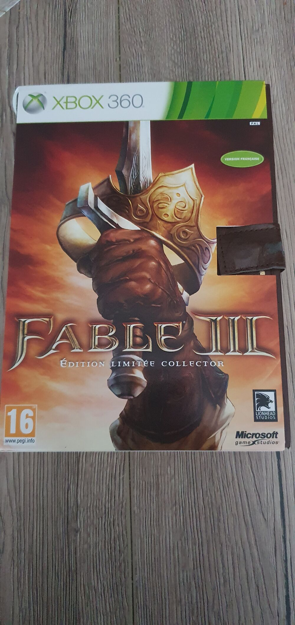fable 3 edition collecror Consoles et jeux vidéos