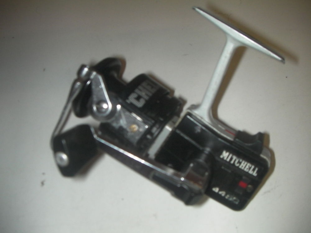 Moulinet lancer MITCHELL 4450 boitier carr&eacute; Sports