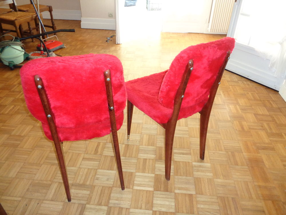 2 chaises tissu rouge Meubles