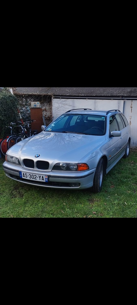 BMW S&eacute;rie 5 Touring 525i Pack L 2001 occasion Jou&eacute;-l&egrave;s-Tours 37300