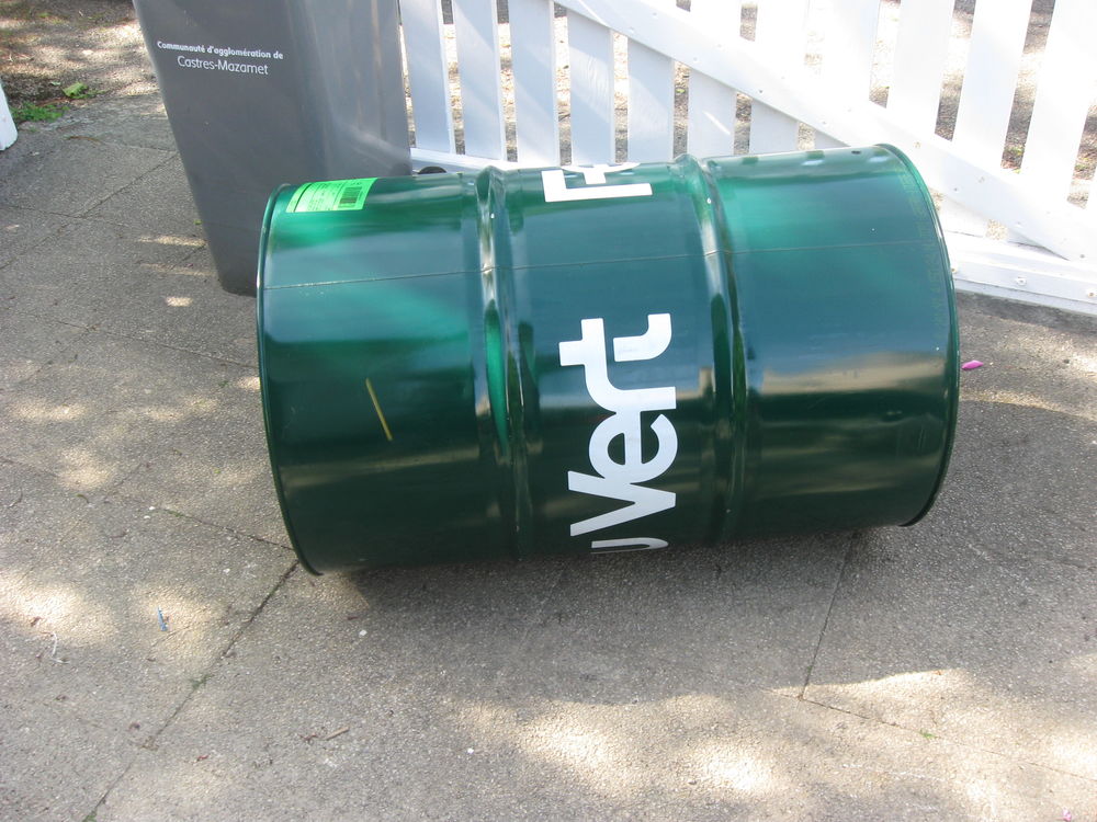 bidon ,fut 208 litres Bricolage