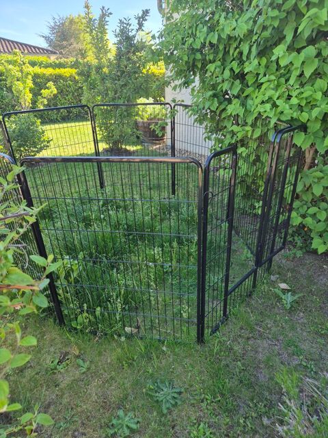 Parc enclos pour chiots 105 69220 Lanci�