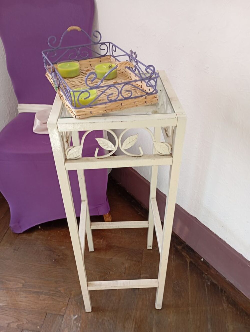 Belle sellette pour entreposer du bois Meubles