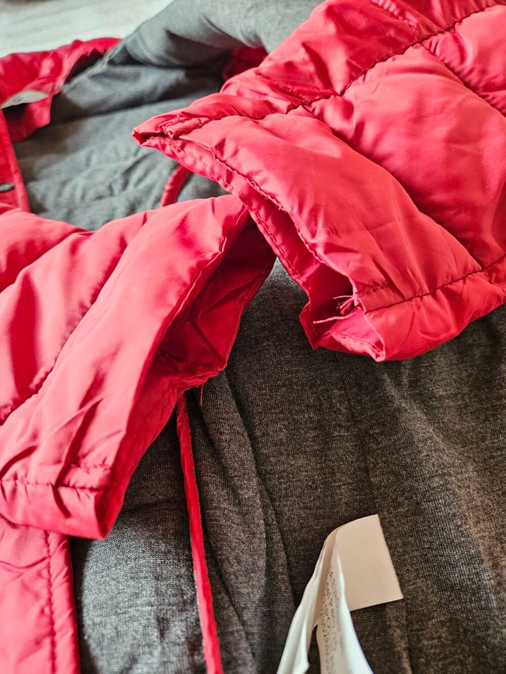 Veste d'hiver femme jamais port&eacute;e ou lav&eacute;e Vêtements