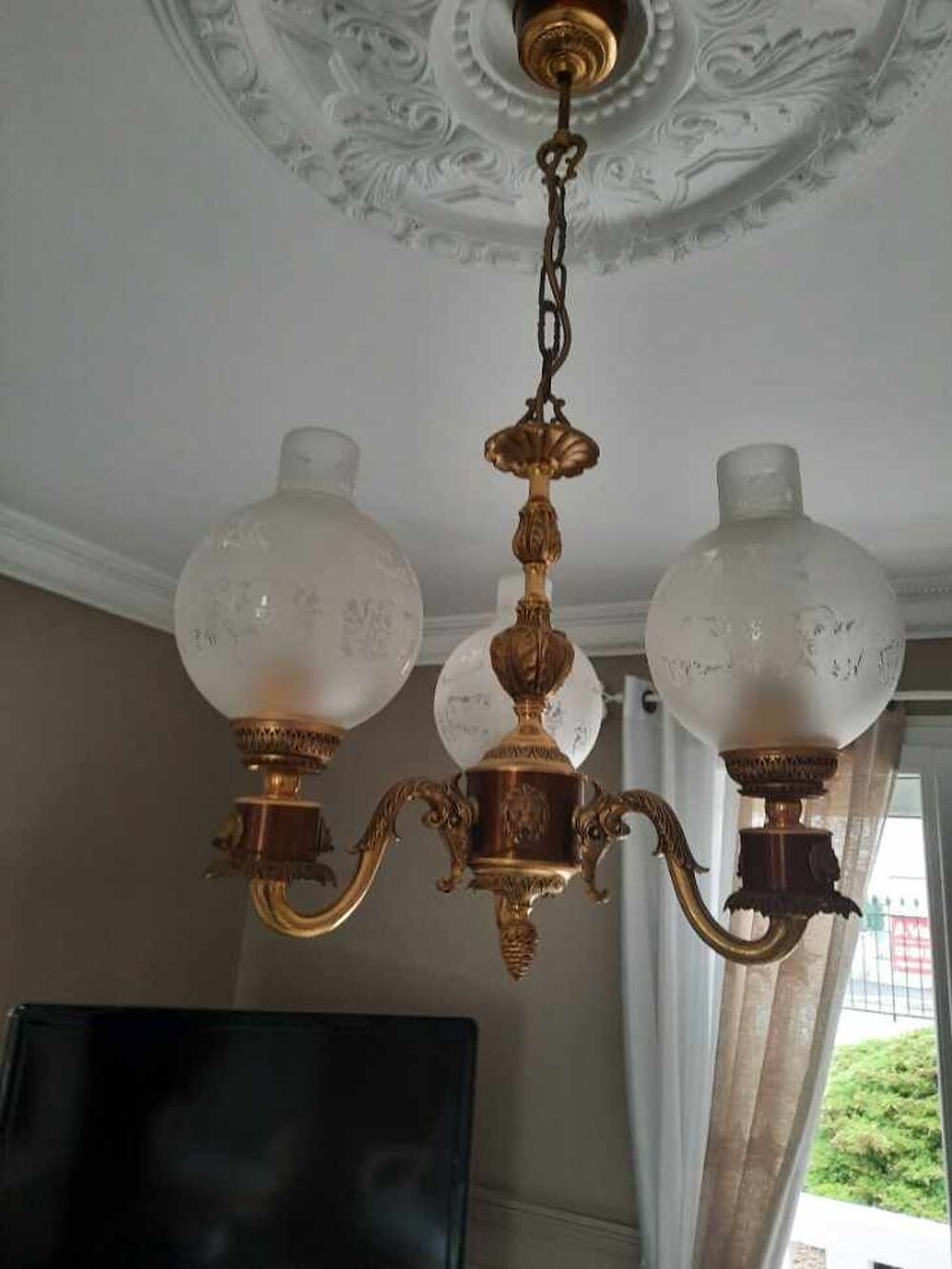 LUSTRE Meubles