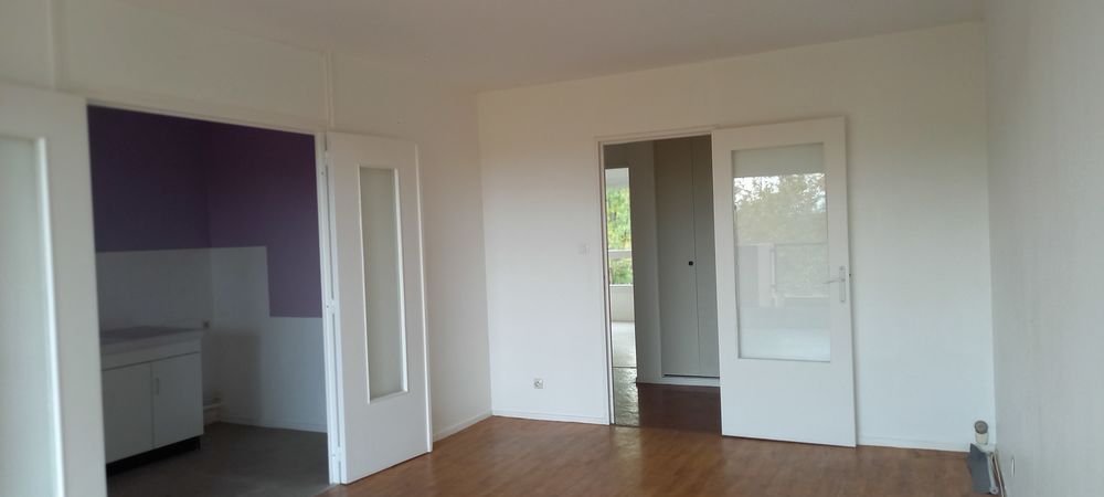 Vente Appartement T3 de 64 m2 traversant 2 chambres, balcon, cave BAYONNE Bayonne