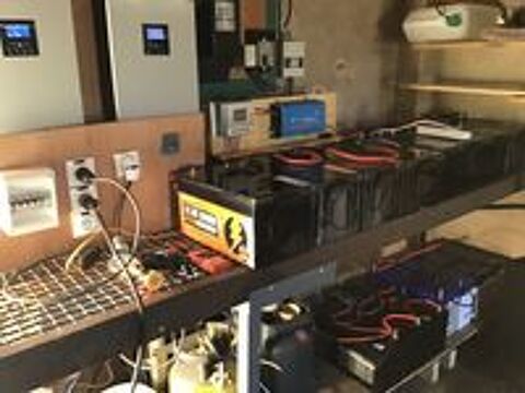   Je cherche pour m aider à déménager une personne dispo  