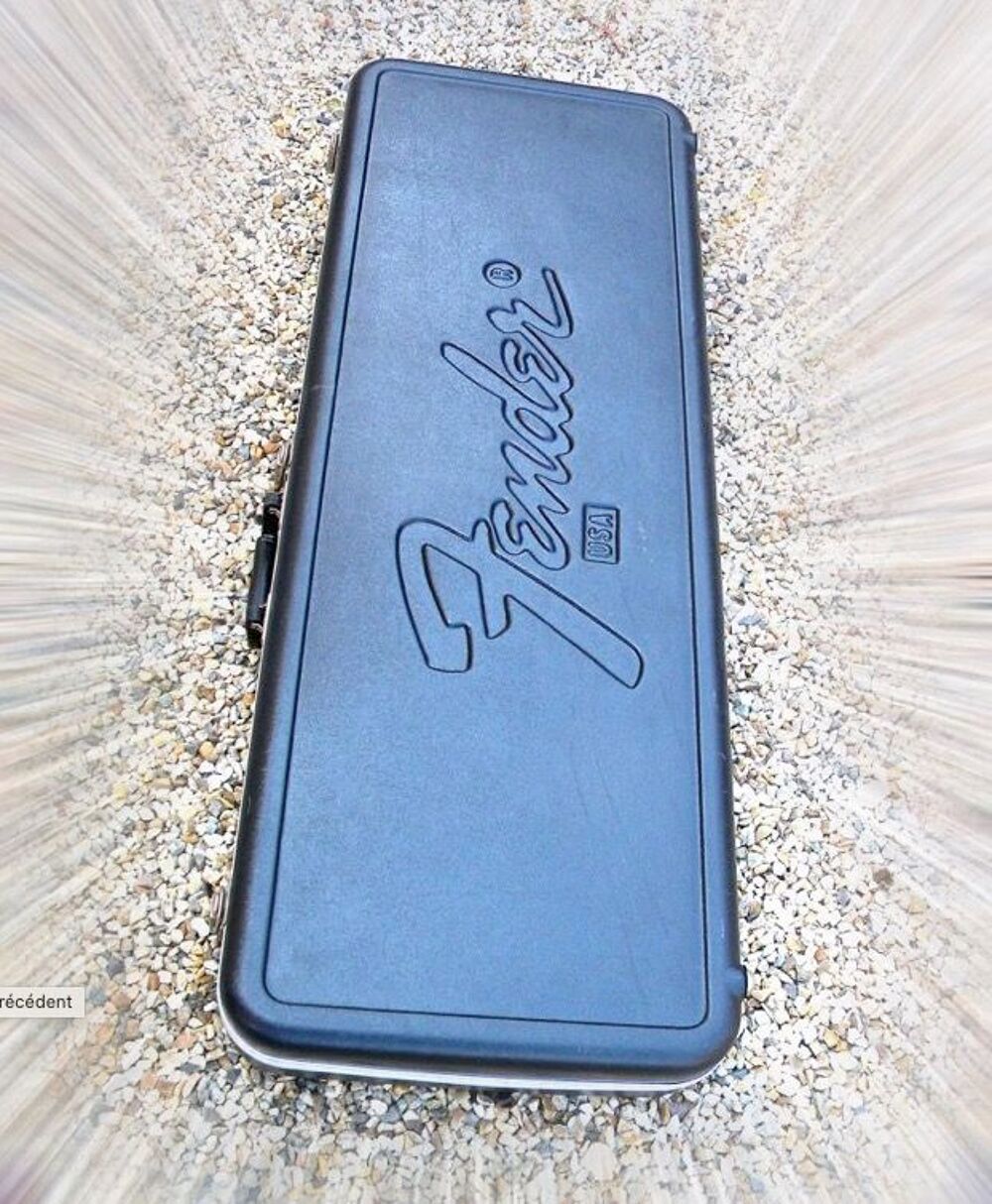 Etui Fender Flight Case Strat Plus 1990 Coque Moul&eacute;e Instruments de musique