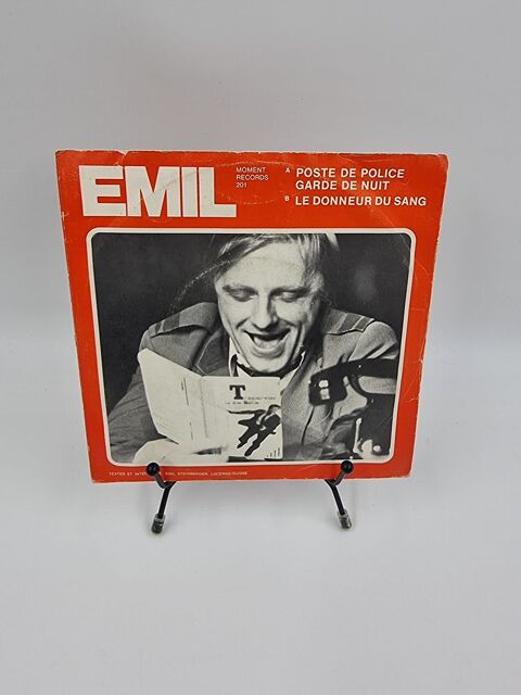 Vinyle 45 tours Emil : Poste de Police Garde de Nuit... 6 Vulbens (74)