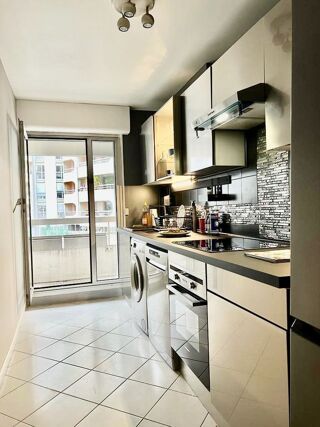  Appartement � louer 4 pi�ces 79 m�