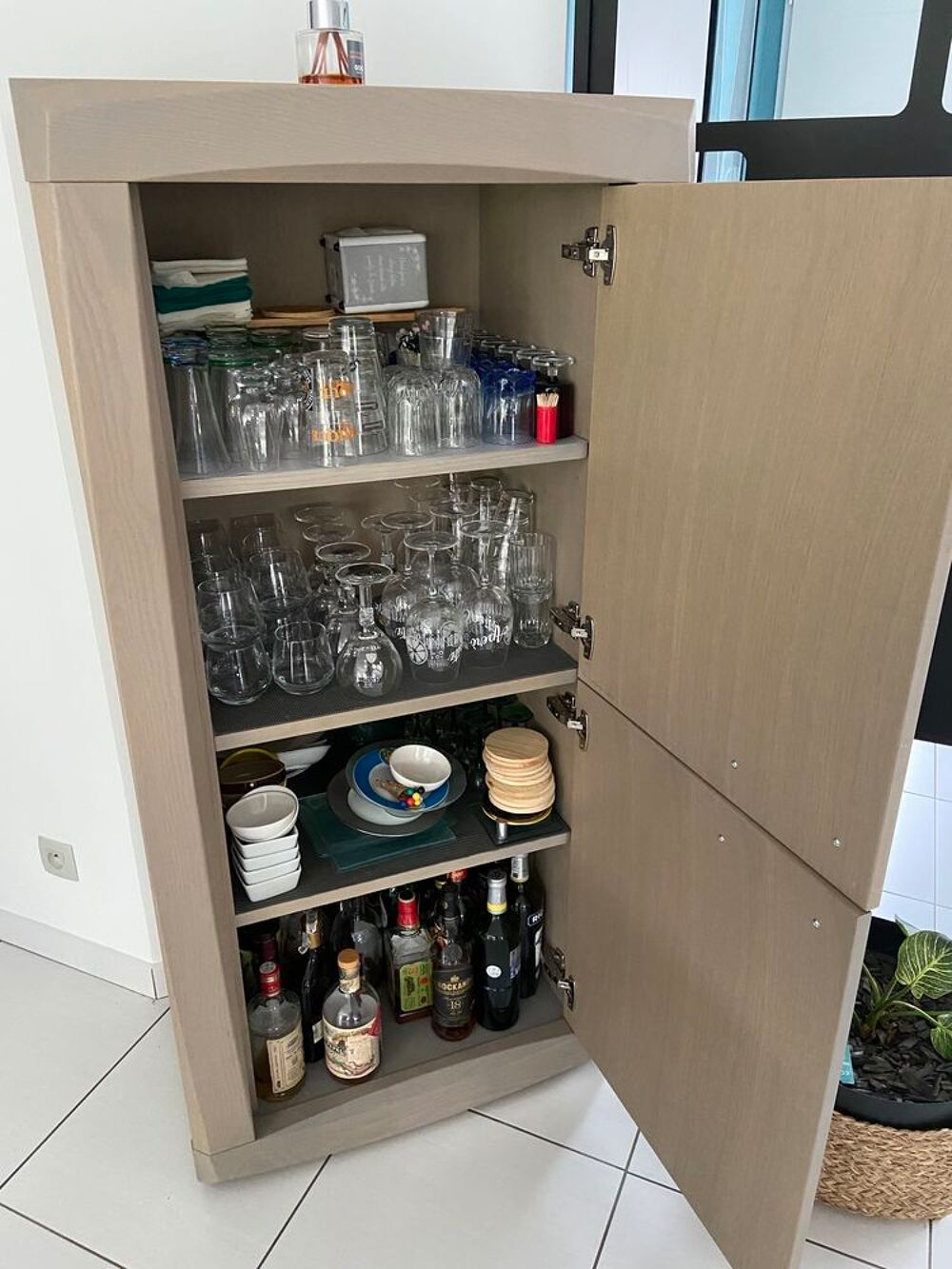 Meuble de salle &agrave; manger Meubles
