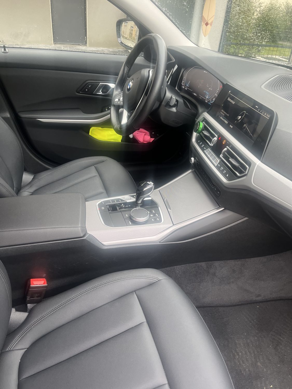 S&eacute;rie 3 Touring 330e 292 ch BVA8 Lounge 2021 occasion 35530 Noyal-sur-Vilaine