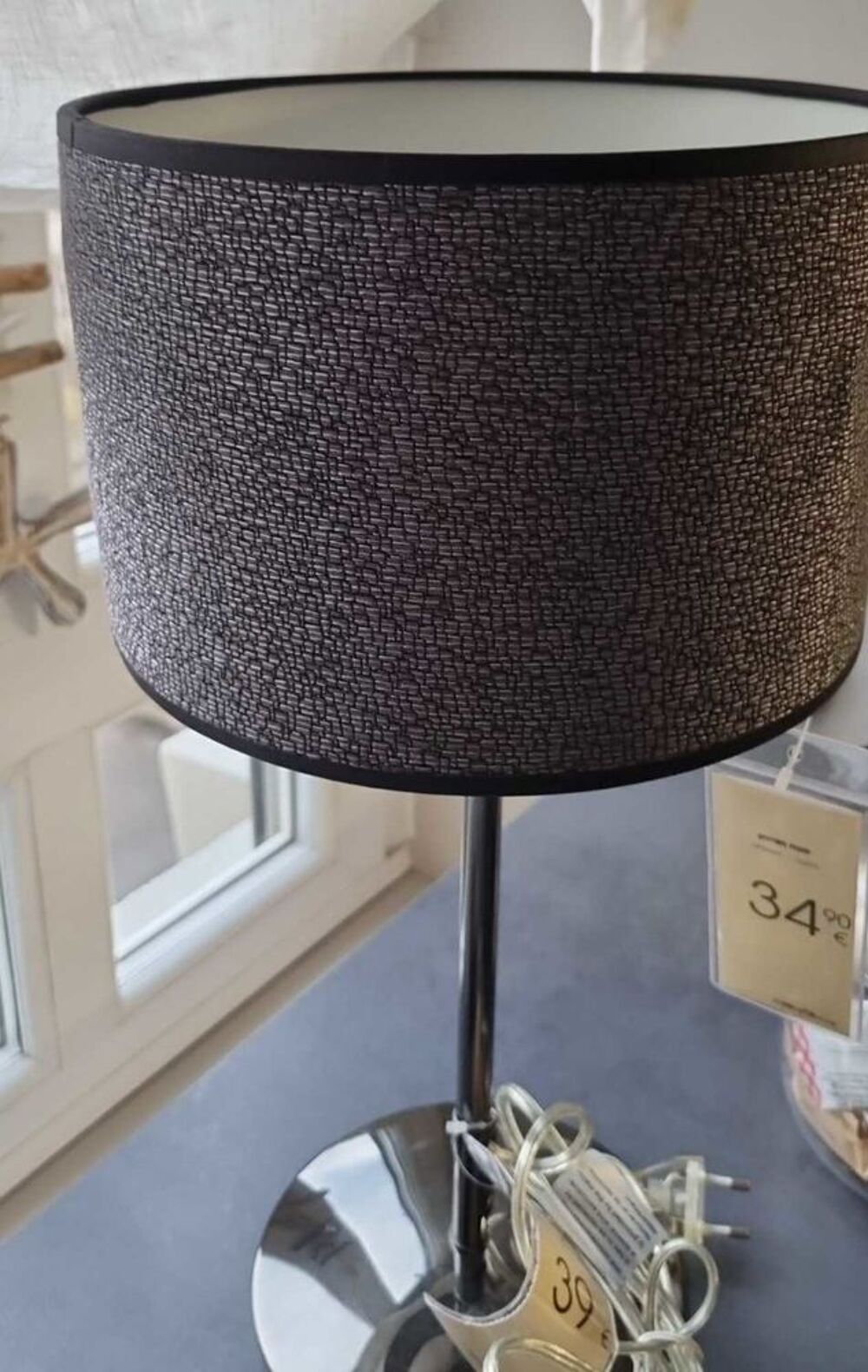 Lampe neuve Décoration