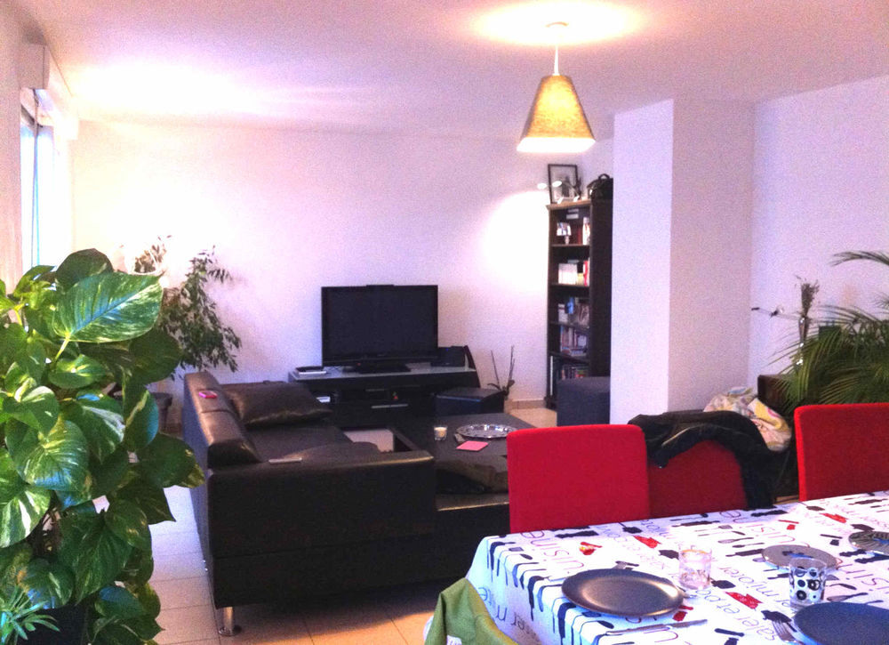 Vente Appartement RARE : T4 91 m² - Terrasse 49 m² plein sud - Double box ferm Villeurbanne