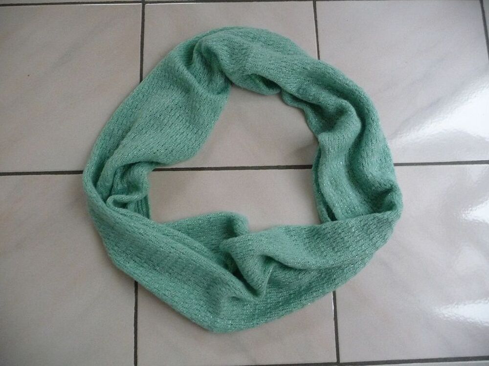 Tour de cou ou Snood vert FOREVER 21 - Neuf Vêtements