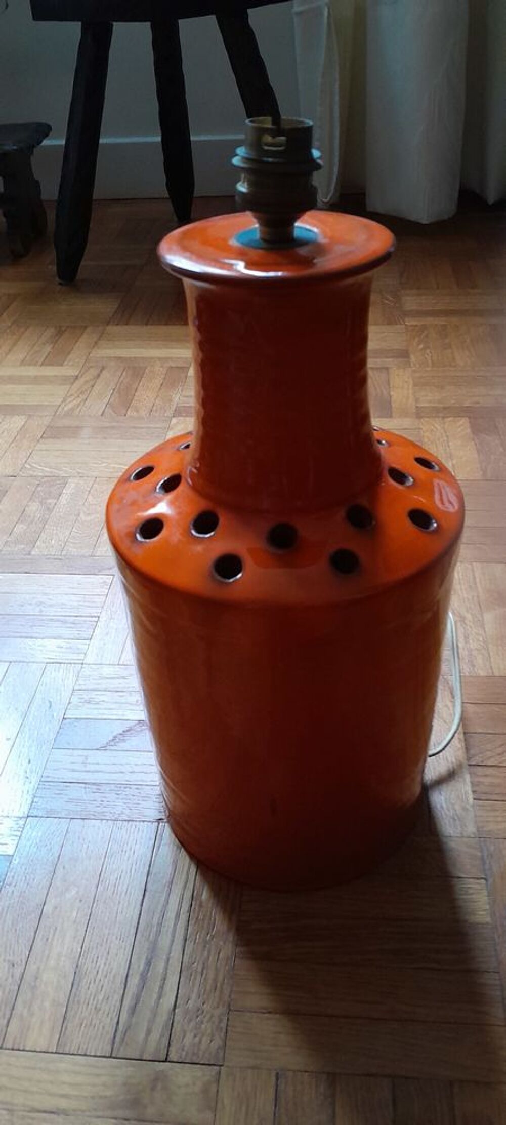 Pied de lampe en ceramique vintage annees 60/70
Le syst&egrave;me Décoration