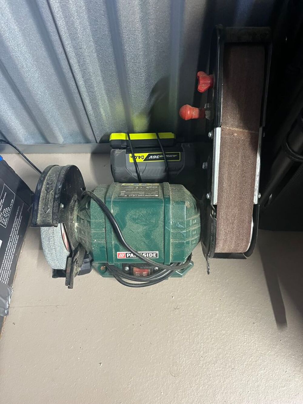 Divers outils de bricolage Bricolage