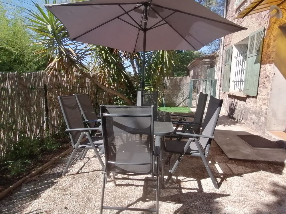   Maison grande famille (8 couchages) en saisonnire Provence-Alpes-Cte d'Azur, La Crau (83260)