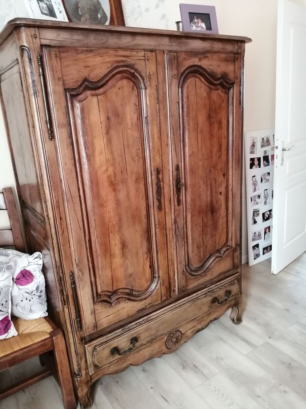 Meuble ch&ecirc;ne massif 2 portes 1 tiroir Meubles