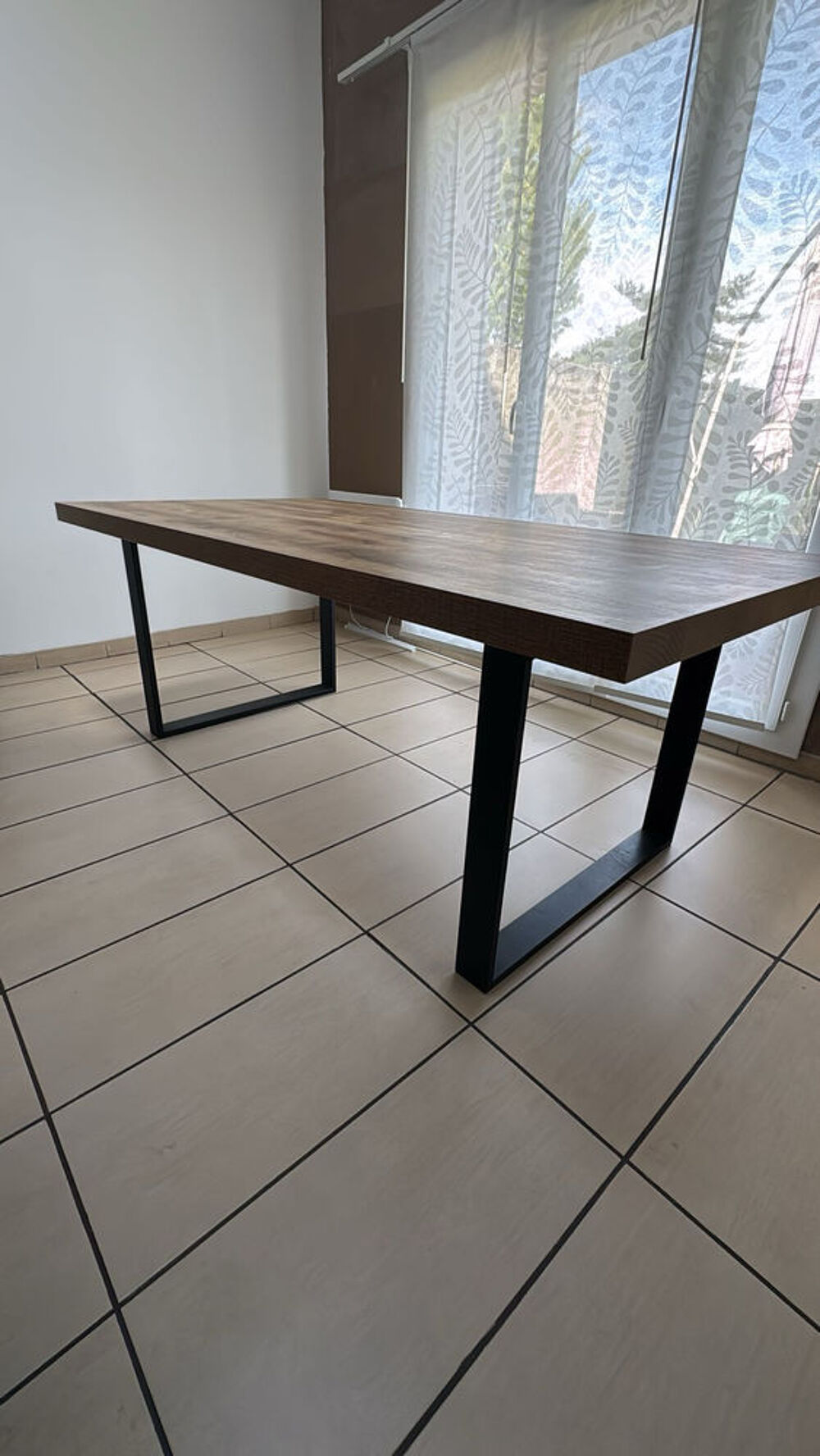 Ensemble table &agrave; manger, buffet et table basse gigogne Meubles