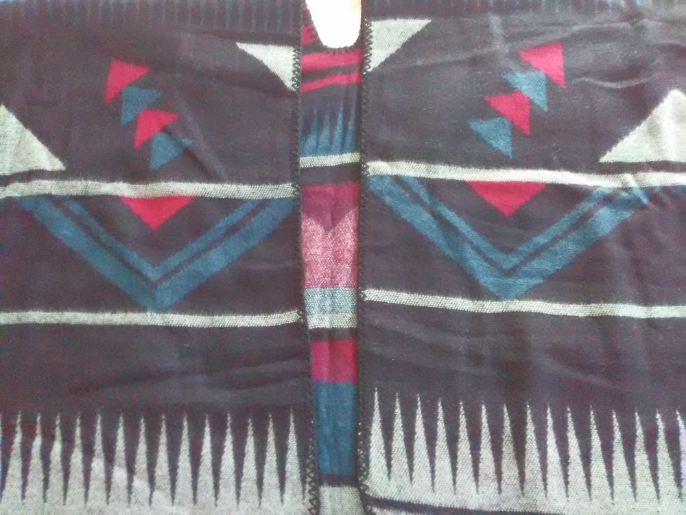  Ponchos Neufs (2) / &agrave; l'unit&eacute; Vêtements