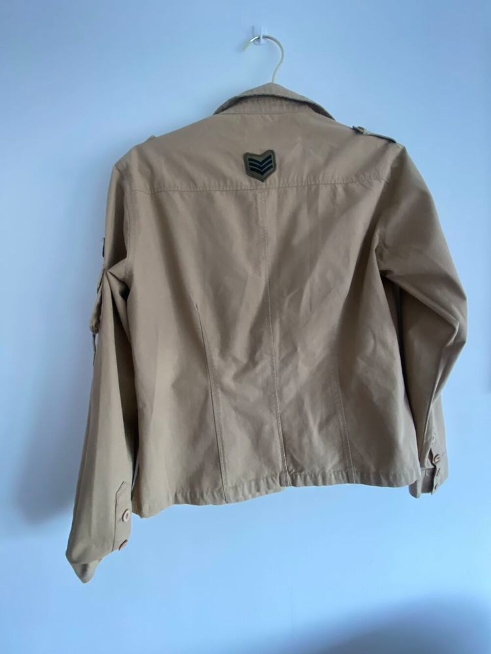 v&ecirc;tements d'occasion Vêtements