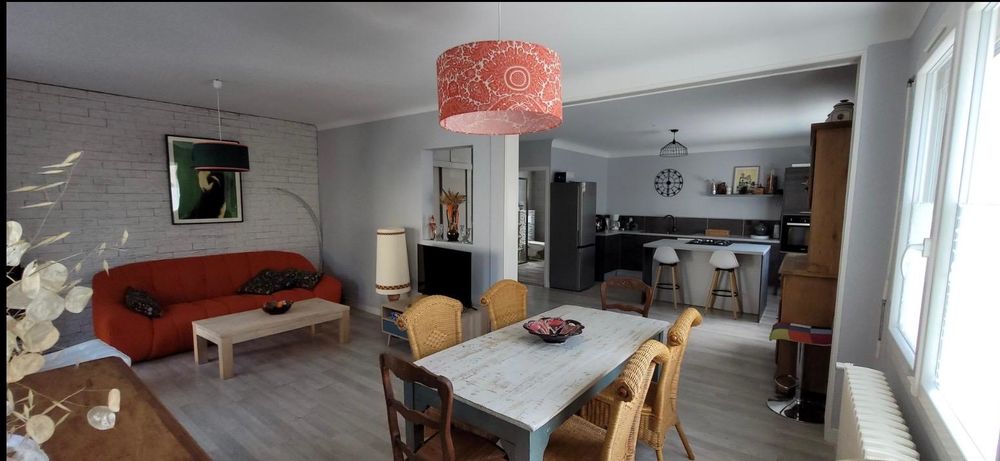 Vente Maison 17400 SAINT-JEAN-D'ANGÉLY. MAISON DE VILLE 108 m². Saint-jean-d'angély