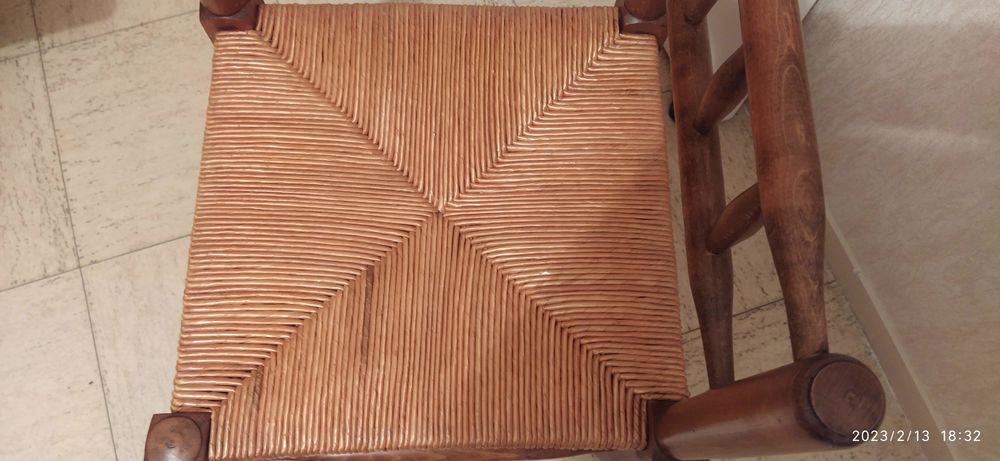 FAUTEUIL BAS DE COIN PAILLE Meubles
