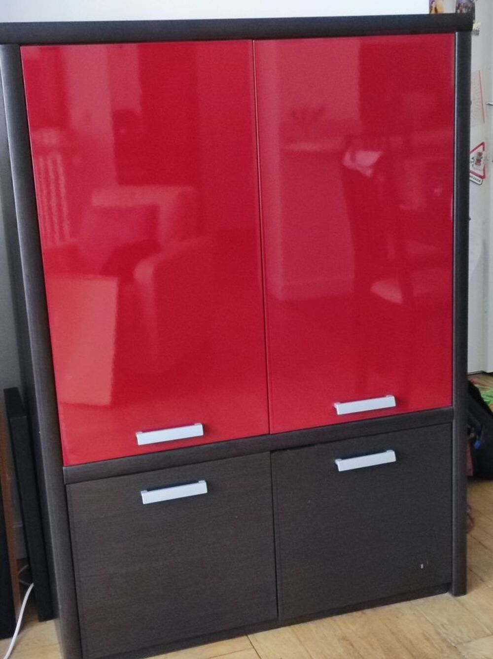 Buffet haut / Bahut / Meuble de rangement 
Meubles